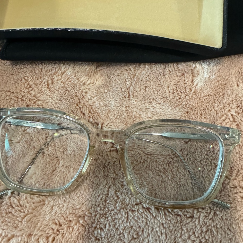 GENTLE MONSTER Transparent Square Glasses